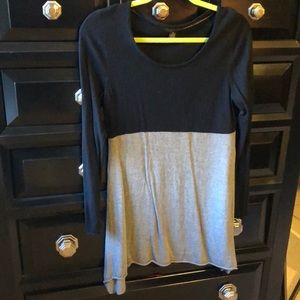 Black & Gray Top l Medium